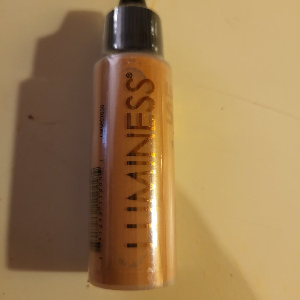 Luminess air brush makeup